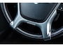 Volvo V70 2.0T Automaat R-Edition | Park assist voor en achter | Parkeercamera | Trekhaak | Stoelverwarming |