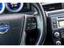 Volvo V70 2.0T Automaat R-Edition | Park assist voor en achter | Parkeercamera | Trekhaak | Stoelverwarming |