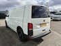 Volkswagen Transporter 2.0 TDI L2H1 150pk | 3 Zits | Achterklep | PDC | Laadruimte bekleding Cruise control |  Bijrijdersbank