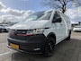 Volkswagen Transporter 2.0 TDI L2H1 150pk | 3 Zits | Achterklep | PDC | Laadruimte bekleding Cruise control |  Bijrijdersbank