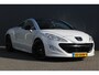 Peugeot RCZ 1.6 Automaat | Apple Carplay / Android auto | Cruise control | Climate control | 19" Lichtmetalen velgen | Parelmoer wit | Volledig onderhouden | Achterspoiler |
