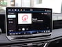 Volkswagen Tiguan 1.5 272 pk eHybrid R-Line Edition | Blackstyle | Zwenkbare Trekhaak | Panoramadak | Head-up Display | Elektr. Verst. Voorstoelen | Achteruitrij Camera | Voorstoelen + Stuur Verwarmd | Elektrische Achterklep | Matrix Led Koplampen |