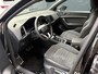 SEAT Ateca 1.5 TSI FR Business Intense | Automaat | LED Koplampen | Navigatie | Climate Control | Achteruitrijcamera | Apple Carplay/Android Auto | Cruise Control | Keyless-Entry | Elektrische achterklep | Privacy Glass | Parkeersensoren | Stoelverwarming | Virtual Cockpit | Lichtmetalen velgen | Direct leverbaar! |