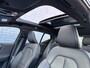 Volvo XC40 Plug-in Hybrid T5 R-Design | Panoramadak | Elektrisch Verstelbare Voorstoelen | Harman Kardon Audio | 360 Graden Camera | Stoelverwarming | Trekhaak | Lederen Bekleding