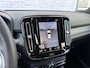 Volvo XC40 1.5 T5 Recharge R-Design | Plug-in Hybrid (PHEV) | Panoramadak | Elektrisch Verstelbare Voorstoelen | Harman Kardon Audio | 360 Graden Camera | Stoelverwarming | Trekhaak | Lederen Bekleding