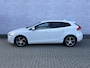Volvo V40 2.0 T2 Momentum | Navigatie | trekhaak | LED Koplampen | Parkeersensoren | High Performance Audio | Lichtmetalen Velgen 17 inch