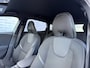 Volvo V40 2.0 T2 Momentum | Navigatie | trekhaak | LED Koplampen | Parkeersensoren | High Performance Audio | Lichtmetalen Velgen 17 inch