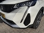 Peugeot 3008 1.6 HYbrid 225 GT | Meest Complete Uitvoering | Afneembare trekhaak 1250 KG | Schuif Kantel Panoramadak | Focal l Alcantara / Massage Stoelen | Full LED | Keyless Pakket | Night Vision | 360 Graden Camera | 19 Inch Velgen | Navigatie | Adaptieve Cruise Control |