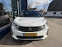 Peugeot 3008 1.6 HYbrid 225 GT | Meest Complete Uitvoering | Afneembare trekhaak 1250 KG | Schuif Kantel Panoramadak | Focal l Alcantara / Massage Stoelen | Full LED | Keyless Pakket | Night Vision | 360 Graden Camera | 19 Inch Velgen | Navigatie | Adaptieve Cruise Control |