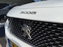 Peugeot 3008 1.6 HYbrid 225 GT | Meest Complete Uitvoering | Afneembare trekhaak 1250 KG | Schuif Kantel Panoramadak | Focal l Alcantara / Massage Stoelen | Full LED | Keyless Pakket | Night Vision | 360 Graden Camera | 19 Inch Velgen | Navigatie | Adaptieve Cruise Control |