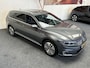 Volkswagen Passat VARIANT 1.4 TSI GTE HIGHLINE AUTOMAAT PANORAMADAK NAVIGATIE ADAPTIVE CRUISE CONTROL CLIMATE CONTROL BLUETOOTH TELEFOON KEYLESS GO 360 CAMERA 17"LICHTMETALEN VELGEN TREKHAAK WEGKLAPBAAR Brgl