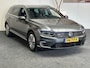 Volkswagen Passat VARIANT 1.4 TSI GTE HIGHLINE AUTOMAAT PANORAMADAK NAVIGATIE ADAPTIVE CRUISE CONTROL CLIMATE CONTROL BLUETOOTH TELEFOON KEYLESS GO 360 CAMERA 17"LICHTMETALEN VELGEN TREKHAAK WEGKLAPBAAR Brgl