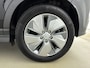 Hyundai Kona Electric EV FASHION 64 kWh | DODEHOEK DETECTIE | PDC | 3 FASEN | WARMTEPOMP | CAMERA | CLIMA | CRUISE ADAPT. | NAVI | STOELVERWARMING | STUURVERWARMING | PRIVACY GLASS |