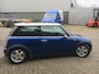 MINI Cooper Mini 1.6 Chili | Airco | Climate Controle | Centrale vergrendeling | Elektrisch bediende ramen voor | Open Panorama dak | Radio/CD | Lichtmetalen velgen | Nederlandse auto | Boekjes aanwezig |