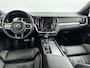Volvo S60 T4 A/T R-Design | 19" | Stoelverwarming | Parkeercamera | Elektr. verst. best. Stoel | Neerklapbare Achterbank | Carplay | Keyless