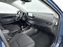 Hyundai i20 1.0 T-GDI PREMIUM SKY | OPEN DAK | NAVI | CAMERA | STOEL- & STUURVERWARMING | CRUISE | CLIMA | DODHOEK DETECTIE | 16'' LM VELGEN | FABREIKSGARANTIE GELDIG T/M 11-2029! |