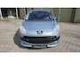 Peugeot 1007 1.6-16V Gentry