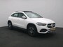 Mercedes-Benz GLA 200 Business Solution Luxury Panorama Schuif-Kanteldak | Sfeerverlichting | Ledkoplampen. Inclusief 24 maanden MB Certified garantie voor Europa.
