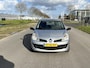 Renault Clio 1.2-16V Authentique