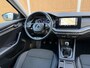 Skoda Octavia Combi 1.0 TSI Business Edition Trekhaak afneembaar | Elektrisch bedienbare achterklep | LED verlichting | Climate & cruise control | Navigatiesysteem | Apple CarPlay/Android Auto | Parkeersensoren voor en achter