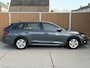 Skoda Octavia Combi 1.0 TSI Business Edition Trekhaak afneembaar | Elektrisch bedienbare achterklep | LED verlichting | Climate & cruise control | Navigatiesysteem | Apple CarPlay/Android Auto | Parkeersensoren voor en achter