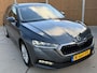 Skoda Octavia Combi 1.0 TSI Business Edition Trekhaak afneembaar | Elektrisch bedienbare achterklep | LED verlichting | Climate & cruise control | Navigatiesysteem | Apple CarPlay/Android Auto | Parkeersensoren voor en achter