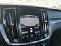 Volvo V60 2.0 B3 Momentum Advantage | Trekhaak | Lederen Bekleding | Stoelverwarming | Achteruitrijcamera | Parkeersensoren | BLIS | Cruise Control Adaptief | Verwarmde Voorruit | Navigatie | Apple Carplay | Android Auto