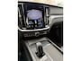 Volvo V60 2.0 B3 Momentum Advantage | Trekhaak | Lederen Bekleding | Stoelverwarming | Achteruitrijcamera | Parkeersensoren | BLIS | Cruise Control Adaptief | Verwarmde Voorruit | Navigatie | Apple Carplay | Android Auto
