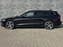 Volvo V60 2.0 B3 Momentum Advantage | Trekhaak | Lederen Bekleding | Stoelverwarming | Achteruitrijcamera | Parkeersensoren | BLIS | Cruise Control Adaptief | Verwarmde Voorruit | Navigatie | Apple Carplay | Android Auto