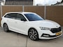 Skoda Octavia Combi 1.0 e-TSI Sport Automaat Trekhaak uitklapbaar | LED verlichting | Sfeerverlichting | Climate & cruise control | Lichtmetalen velgen 18 inch | Sportonderstel | Zwart optiek | Parkeersensoren voor en achter