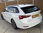 Skoda Octavia Combi 1.0 e-TSI Sport Automaat Trekhaak uitklapbaar | LED verlichting | Sfeerverlichting | Climate & cruise control | Lichtmetalen velgen 18 inch | Sportonderstel | Zwart optiek | Parkeersensoren voor en achter