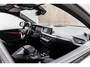 BMW 1-Serie 118i M-Sport Pano HUD HK Muziek Kuipstoelen BTW