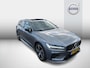 Volvo V60 2.0 T6 Recharge AWD R-Design | Plug-in Hybrid (PHEV) | Trekhaak | Panoramadak | Bowers Wilkins Audio | Stoelverwarming | Achteruitrijcamera | Parkeersensoren | Keyless Entry | Navigatie | Apple Carplay | Android Auto