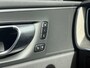 Volvo XC60 2.0 B5 Inscription | Trekhaak | 360 Graden Camera | Alarm | Elektrisch Verstelbare Voorstoelen | Keyless Entry | Elektrische Achterklep | BLIS | Cruise Control Adaptief | Navigatie | Apple Carplay | Android Auto
