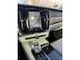 Volvo V90 2.0 T6 AWD Inscription | Plug-in Hybrid (PHEV) | Trekhaak | 360 Graden Camera | Panoramadak | Harman Kardon Audio | Verwarmde Voorruit | Keyless Entry | Elektrisch Verstelbare Voorstoelen | Elektrische Achterklep | BLIS | Cruise Control Adaptief | Navigatie