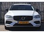 Volvo V60 2.0 B3 Momentum Advantage | Trekhaak | Lederen Bekleding | Stoelverwarming | Achteruitrijcamera | Parkeersensoren | Navigatie | Apple Carplay | Android Auto
