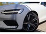 Volvo V60 2.0 B3 Momentum Advantage | Trekhaak | Lederen Bekleding | Stoelverwarming | Achteruitrijcamera | Parkeersensoren | Navigatie | Apple Carplay | Android Auto