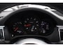 Porsche Macan 2.0 / Trekhaak / Panoramadak / Camera / Adaptieve Stoelen / 21'' / Luchtvering / Stoelverwarming / Cruise control