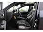 Porsche Macan 2.0 / Trekhaak / Panoramadak / Camera / Adaptieve Stoelen / 21'' / Luchtvering / Stoelverwarming / Cruise control