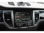 Porsche Macan 3.0 S / NL Auto! / 2e Eign. / Panoramadak / Camera / Adaptieve Stoelen / Luchtvering / 21'' / Bose / Sportdesign&Chrono / Stoelventilatie / Stuur+Stoelverwarming / Dodehoek / DAB / Cruise Control
