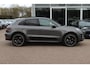 Porsche Macan 3.0 S / NL Auto! / 2e Eign. / Panoramadak / Camera / Adaptieve Stoelen / Luchtvering / 21'' / Bose / Sportdesign&Chrono / Stoelventilatie / Stuur+Stoelverwarming / Dodehoek / DAB / Cruise Control