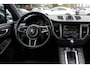 Porsche Macan 3.0 S / NL Auto! / 2e Eign. / Panoramadak / Camera / Adaptieve Stoelen / Luchtvering / 21'' / Bose / Sportdesign&Chrono / Stoelventilatie / Stuur+Stoelverwarming / Dodehoek / DAB / Cruise Control