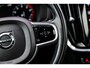 Volvo V60 2.0 B3 Business Pro | Trekhaak | Lederen Bekleding | Stoelverwarming | BLIS | Cruise Control Adaptief | Achteruitrijcamera | Parkeersensoren | Keyless Entry | Navigatie | Apple Carplay | Android Auto