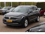 Volkswagen Tiguan 1.5 TSI Elegance / 17.578 km! / Trekhaak / Camera / Carplay / 18'' / Keyless / Stoel+Stuurverwarming / DAB / ACC