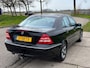 Mercedes-Benz C-klasse 200 K. Avantgarde Automaat ECC Audio-CD/Navigatie Leder/Stof LMV 16" Cruise Dealeronderhoud Apk 02/01/2027