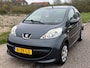 Peugeot 107 1.0-12V XS 5-Drs Airco Electric pakket Audio/CD ABS Colorpakket ABS EBD Getint glas Dealeronderhoud Nieuwe Apk!