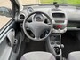 Peugeot 107 1.0-12V XS 5-Drs Airco Electric pakket Audio/CD ABS Colorpakket ABS EBD Getint glas Dealeronderhoud Nieuwe Apk!
