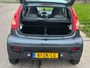 Peugeot 107 1.0-12V XS 5-Drs Airco Electric pakket Audio/CD ABS Colorpakket ABS EBD Getint glas Dealeronderhoud Nieuwe Apk!