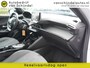 Peugeot 2008 1.2 PURETECH 130PK AUTOMAAT ALLURE OKT 2023 NIEUW MODEL MET NIEUWE DISTRIBUTIERIEM!! FULL LED ANDROID/APPLECARPLAY NAVI CAMERA 17INCH 4X PERF BANDEN PDC V+A CLIMA CRUISE BLUETOOTH ENZ...