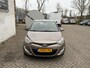 Hyundai i20 1.2i i-Deal - AIRCO - LED DAG VERLICHTING - RIJDT & SCHAKELT GOED!